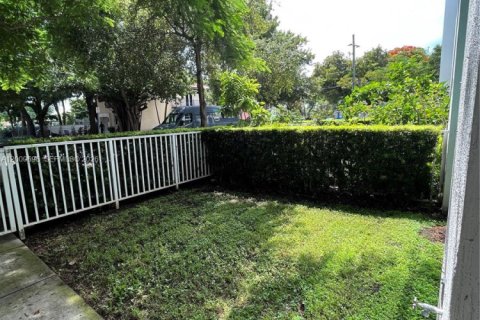 Condominio en venta en Miami, Florida, 2 dormitorios, 95.32 m2 № 2085699 - foto 16