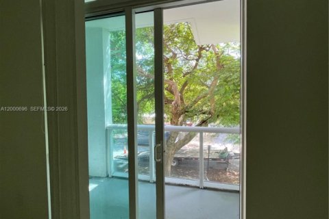 Condominio en venta en Miami, Florida, 2 dormitorios, 95.32 m2 № 2085699 - foto 28