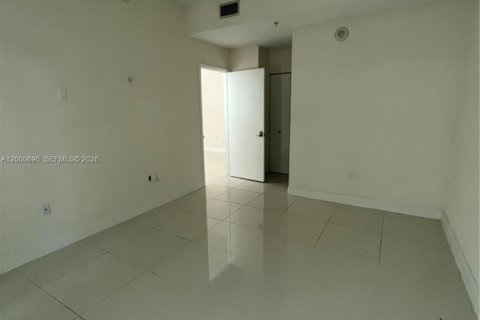 Condominio en venta en Miami, Florida, 2 dormitorios, 95.32 m2 № 2085699 - foto 30