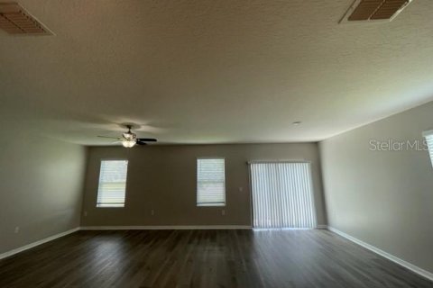 Casa en alquiler en Winter Haven, Florida, 4 dormitorios, 166.11 m2 № 1868834 - foto 5