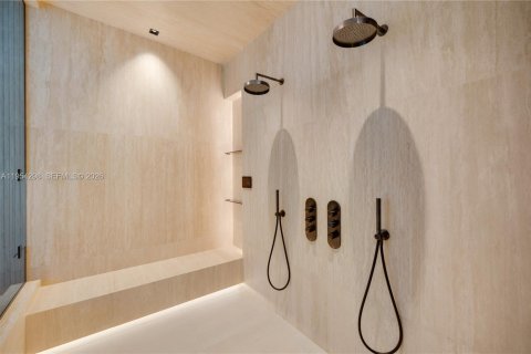 Купить виллу или дом в Майами, Флорида 6 спален, 993.03м2, № 2154833 - фото 15