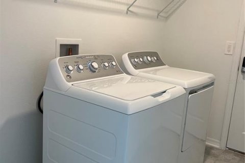 Casa en alquiler en Haines City, Florida, 3 dormitorios, 144.93 m2 № 1798225 - foto 21