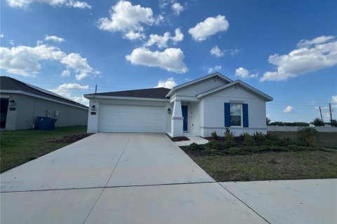 Casa en alquiler en Haines City, Florida, 3 dormitorios, 144.93 m2 № 1798225 - foto 1