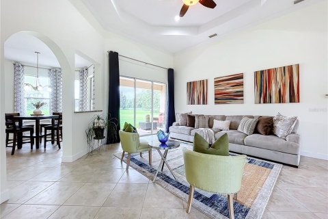 House in Bushnell, Florida 5 bedrooms, 359.25 sq.m. № 1371099 - photo 6