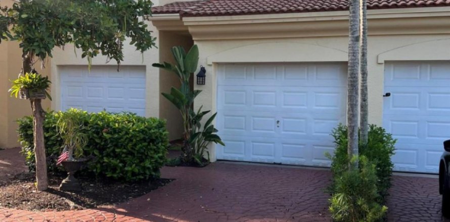 Adosado en Deerfield Beach, Florida 2 dormitorios, 148.64 m2 № 1142254