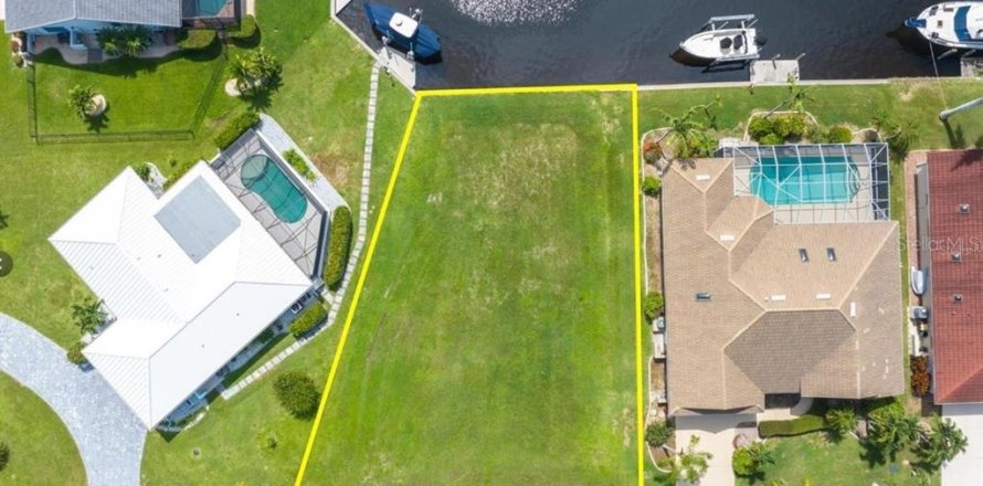 Terrain à Punta Gorda, Floride № 1535831