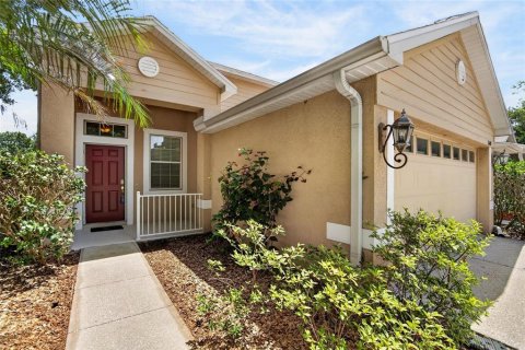 Villa ou maison à vendre à Land O' Lakes, Floride: 4 chambres, 172.8 m2 № 2231669 - photo 2