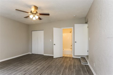 Casa en alquiler en Saint Petersburg, Florida, 3 dormitorios, 188.31 m2 № 1872866 - foto 7