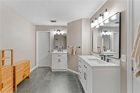 Villa ou maison à vendre à Tampa, Floride: 3 chambres, 166.67 m2 № 2151783 - photo 21