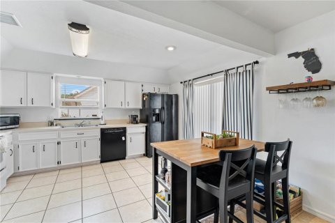 Villa ou maison à vendre à Tampa, Floride: 3 chambres, 166.67 m2 № 2151783 - photo 11