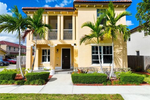 House in Homestead, Florida 4 bedrooms, 239.22 sq.m. № 1847654 - photo 3