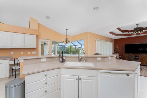 House in Rotonda, Florida 3 bedrooms, 194.35 sq.m. № 1425847 - photo 15