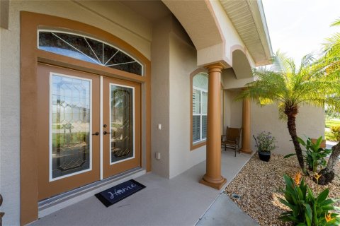 House in Rotonda, Florida 3 bedrooms, 194.35 sq.m. № 1425847 - photo 4
