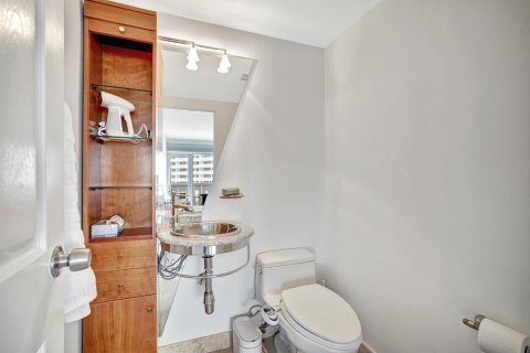 Copropriété à vendre à Fort Lauderdale, Floride: 3 chambres, 200.76 m2 № 2078090 - photo 29