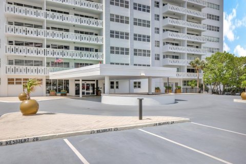 Copropriété à vendre à Fort Lauderdale, Floride: 3 chambres, 200.76 m2 № 2078090 - photo 11