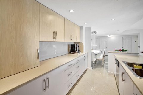 Copropriété à vendre à Fort Lauderdale, Floride: 3 chambres, 200.76 m2 № 2078090 - photo 26