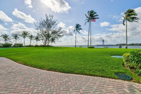 Copropriété à vendre à Fort Lauderdale, Floride: 3 chambres, 200.76 m2 № 2078090 - photo 5