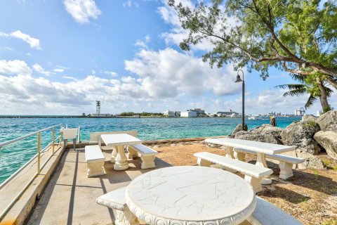 Copropriété à vendre à Fort Lauderdale, Floride: 3 chambres, 200.76 m2 № 2078090 - photo 7