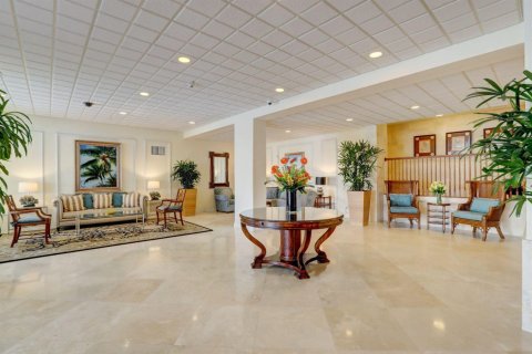 Copropriété à vendre à Fort Lauderdale, Floride: 3 chambres, 200.76 m2 № 2078090 - photo 3