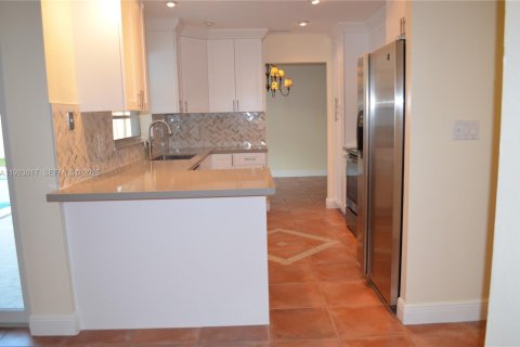 Villa ou maison à louer à Miami, Floride: 3 chambres, 156.08 m2 № 1976774 - photo 20