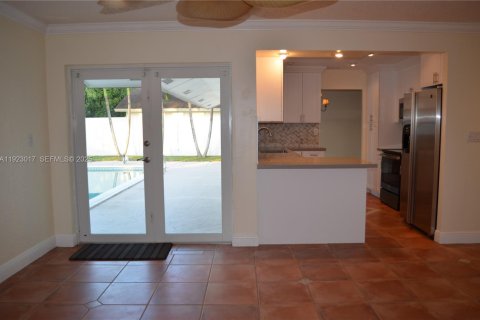 Villa ou maison à louer à Miami, Floride: 3 chambres, 156.08 m2 № 1976774 - photo 21