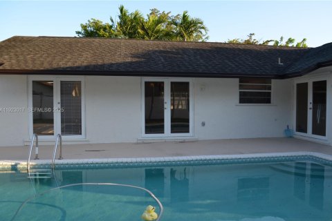 Villa ou maison à louer à Miami, Floride: 3 chambres, 156.08 m2 № 1976774 - photo 28