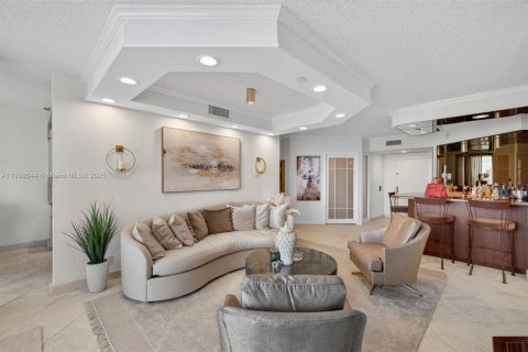 Condo in Aventura, Florida, 2 bedrooms  № 1966317 - photo 11