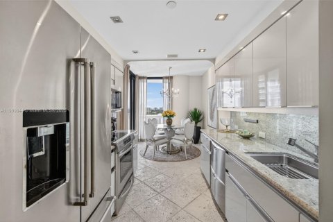 Condo in Aventura, Florida, 2 bedrooms  № 1966317 - photo 27