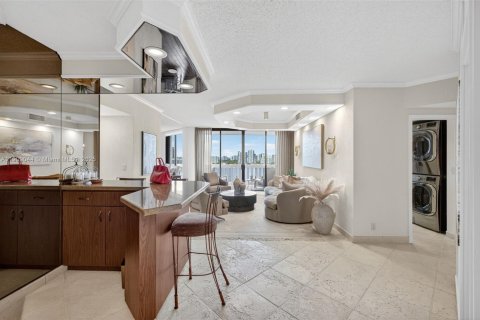 Condo in Aventura, Florida, 2 bedrooms  № 1966317 - photo 13
