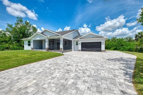 Villa ou maison à Port Charlotte, Floride 3 chambres, 172.24 m2 № 2096680