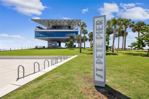 Casa en venta en Saint Petersburg, Florida, 3 dormitorios, 134.34 m2 № 1650470 - foto 17
