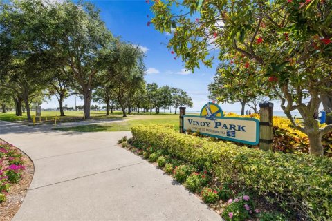 Casa en venta en Saint Petersburg, Florida, 3 dormitorios, 134.34 m2 № 1650470 - foto 18