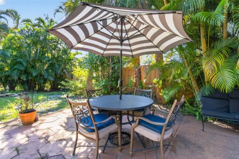 Villa ou maison à louer à Gulfport, Floride: 2 chambres, 103.4 m2 № 2432680 - photo 24