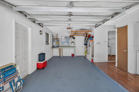 Villa ou maison à louer à Gulfport, Floride: 2 chambres, 103.4 m2 № 2432680 - photo 28