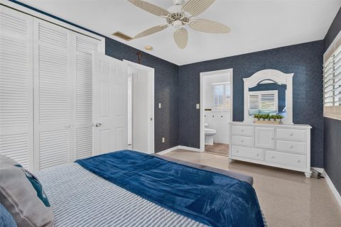 Villa ou maison à louer à Gulfport, Floride: 2 chambres, 103.4 m2 № 2432680 - photo 18