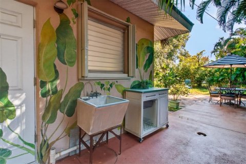 Villa ou maison à louer à Gulfport, Floride: 2 chambres, 103.4 m2 № 2432680 - photo 25