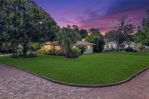 Villa ou maison à Gulfport, Floride 2 chambres, 103.4 m2 № 2432680