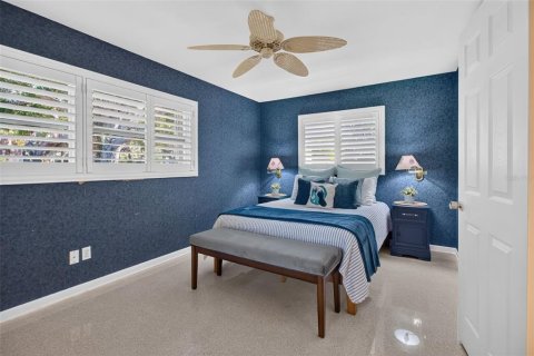 Villa ou maison à louer à Gulfport, Floride: 2 chambres, 103.4 m2 № 2432680 - photo 16