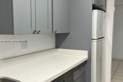 Copropriété à vendre à Hallandale Beach, Floride: 2 chambres, 87.33 m2 № 2081028 - photo 2