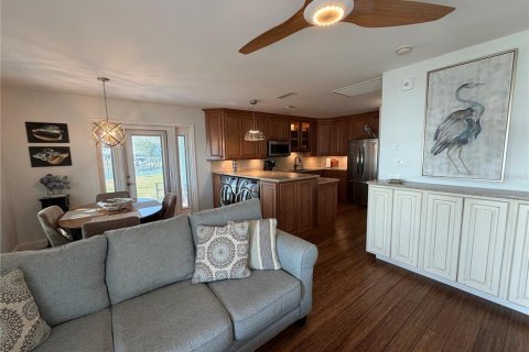 Condominio en alquiler en Saint Petersburg, Florida, 1 dormitorio, 64.47 m2 № 2093626 - foto 5