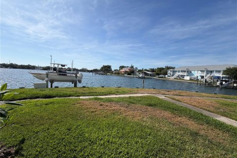 Condominio en alquiler en Saint Petersburg, Florida, 1 dormitorio, 64.47 m2 № 2093626 - foto 15