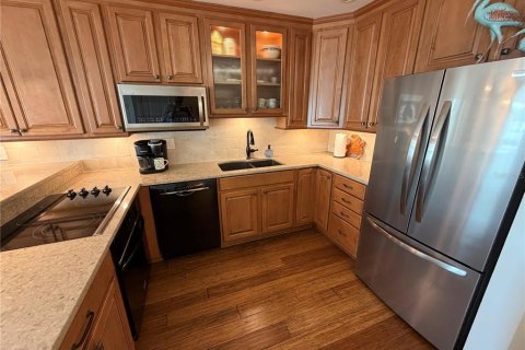 Condominio en alquiler en Saint Petersburg, Florida, 1 dormitorio, 64.47 m2 № 2093626 - foto 9