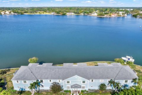 Condominio en Saint Petersburg, Florida, 1 dormitorio  № 2093626