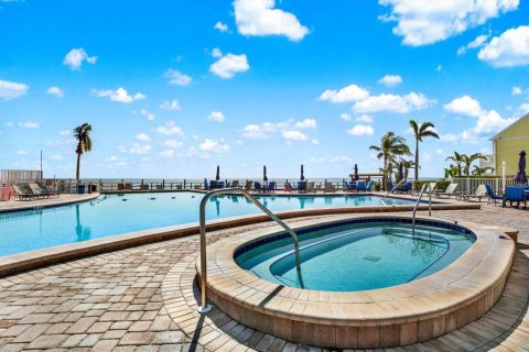 Condominio en alquiler en Saint Petersburg, Florida, 1 dormitorio, 64.47 m2 № 2093626 - foto 27
