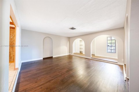 House in Coral Springs, Florida 4 bedrooms, 202.25 sq.m. № 1676526 - photo 24