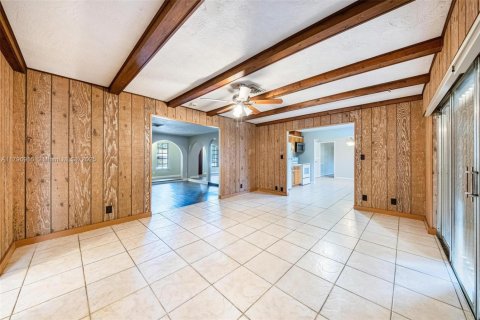 House in Coral Springs, Florida 4 bedrooms, 202.25 sq.m. № 1676526 - photo 29