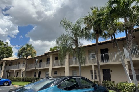 Condominio en venta en Margate, Florida, 2 dormitorios, 75.72 m2 № 1996729 - foto 2