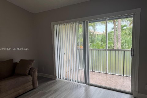 Condominio en venta en Margate, Florida, 2 dormitorios, 75.72 m2 № 1996729 - foto 12