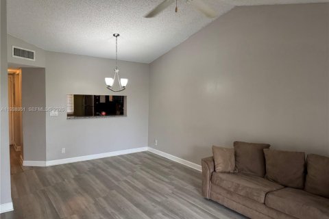 Condominio en venta en Margate, Florida, 2 dormitorios, 75.72 m2 № 1996729 - foto 30