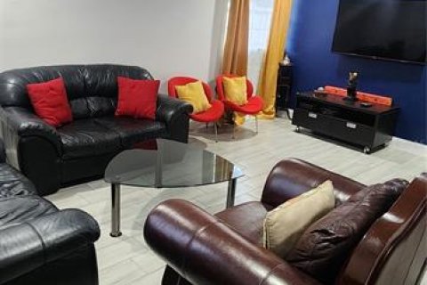 Casa en venta en Tampa, Florida, 3 dormitorios, 95.88 m2 № 1855420 - foto 5